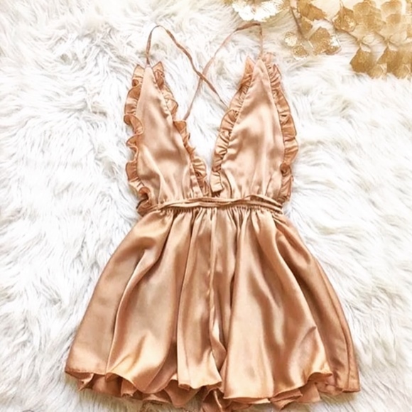 Green and Pink Sexy Satin Backless Romper - Picture 4 of 5